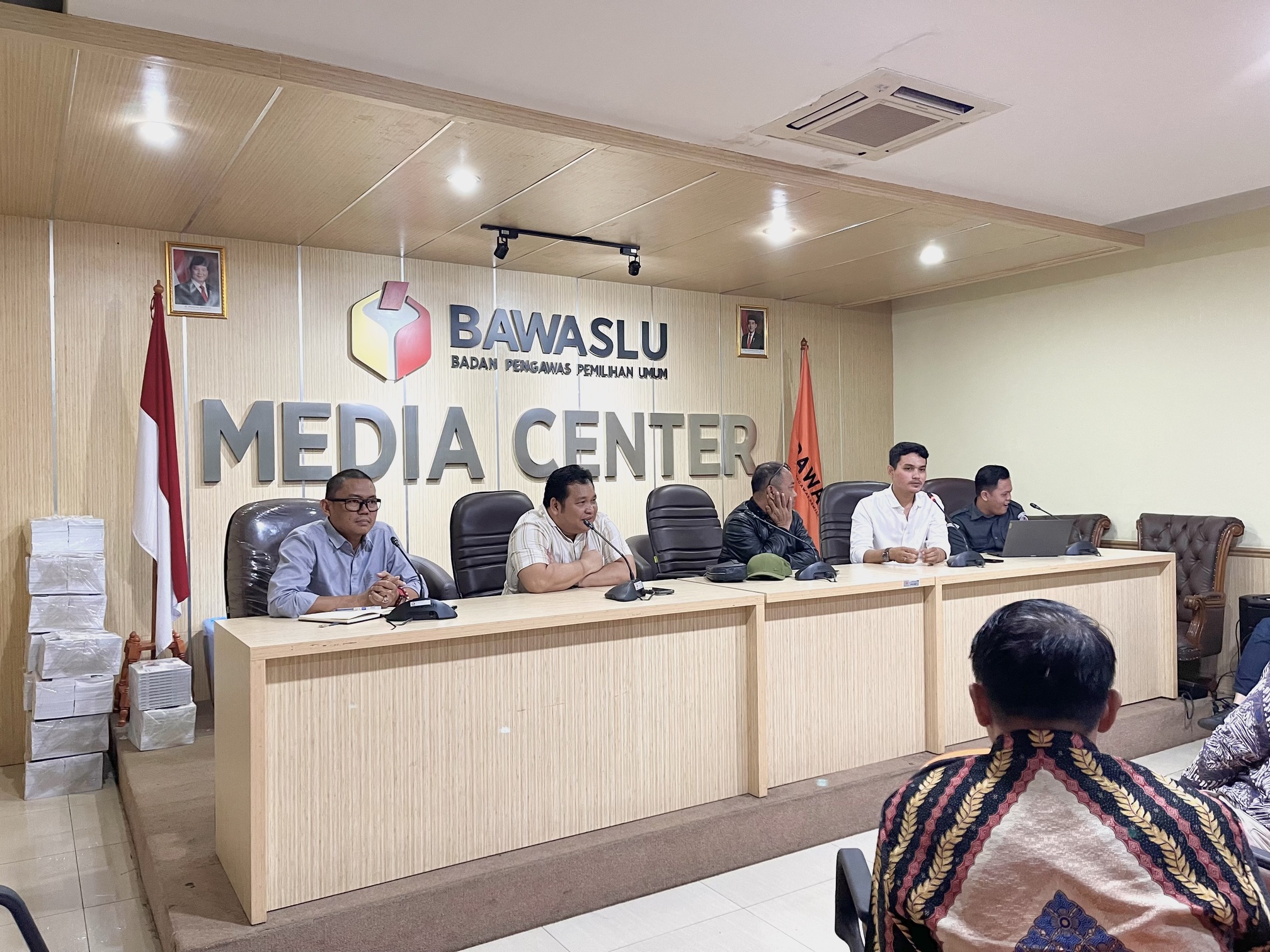 Bawaslu Kota Banjarbaru berkonsultasi ke Bawaslu RI