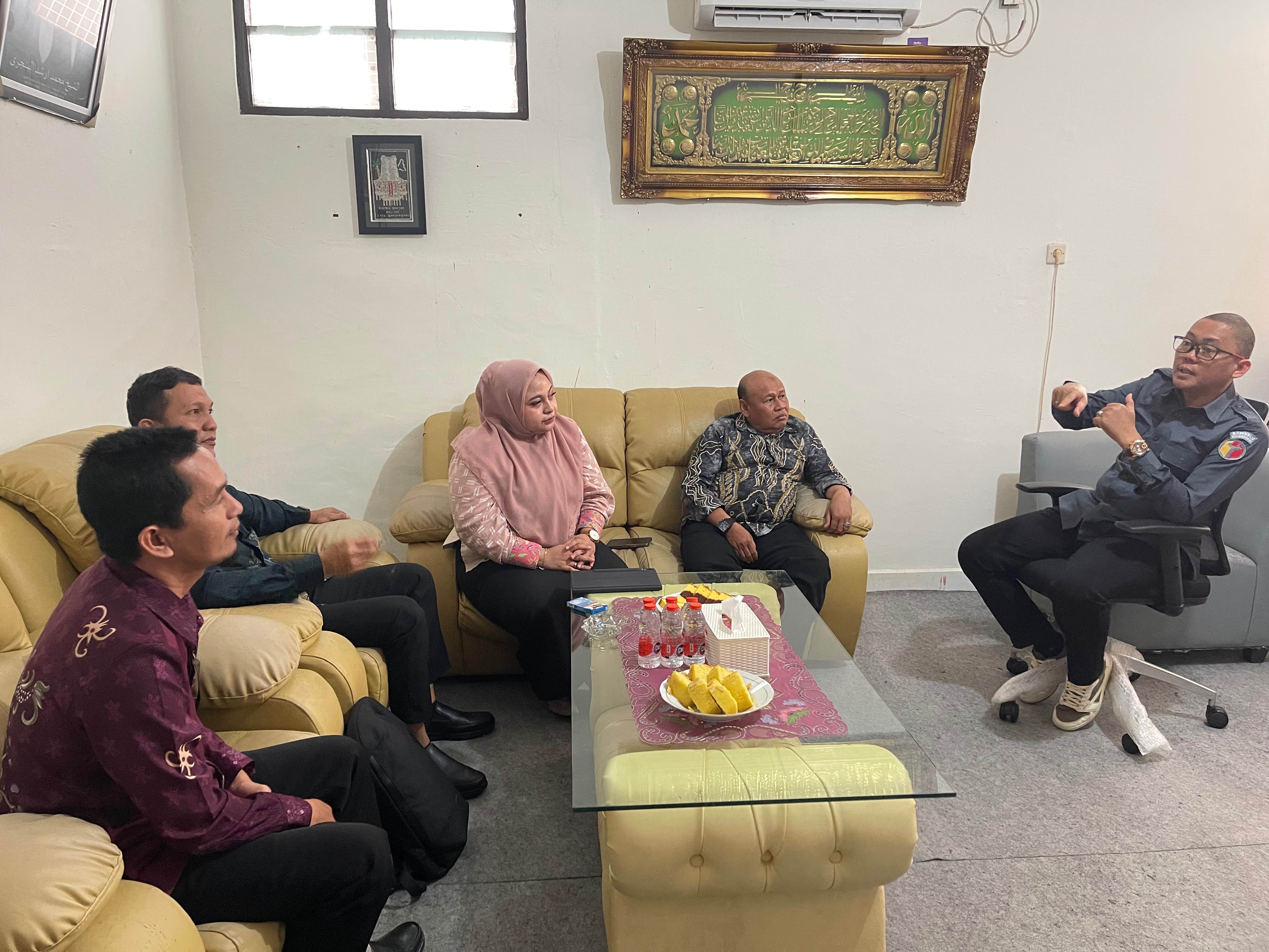 Bawaslu Kota Banjarbaru audiensi dengan KPU Kota Banjarbaru