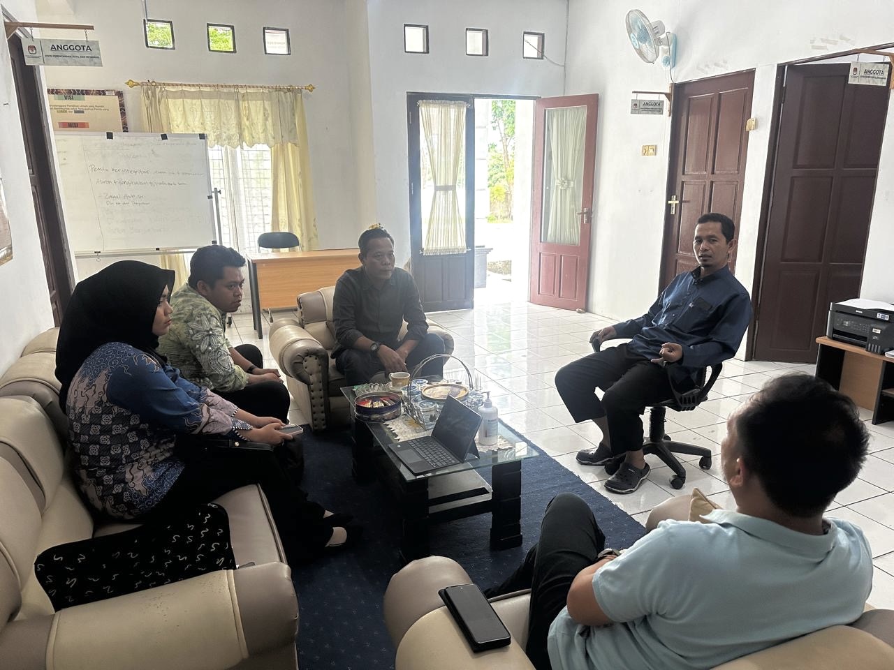 Konsolidasi Demokrasi Bawaslu Kota Banjarbaru bersama KPU Kota Banjarbaru