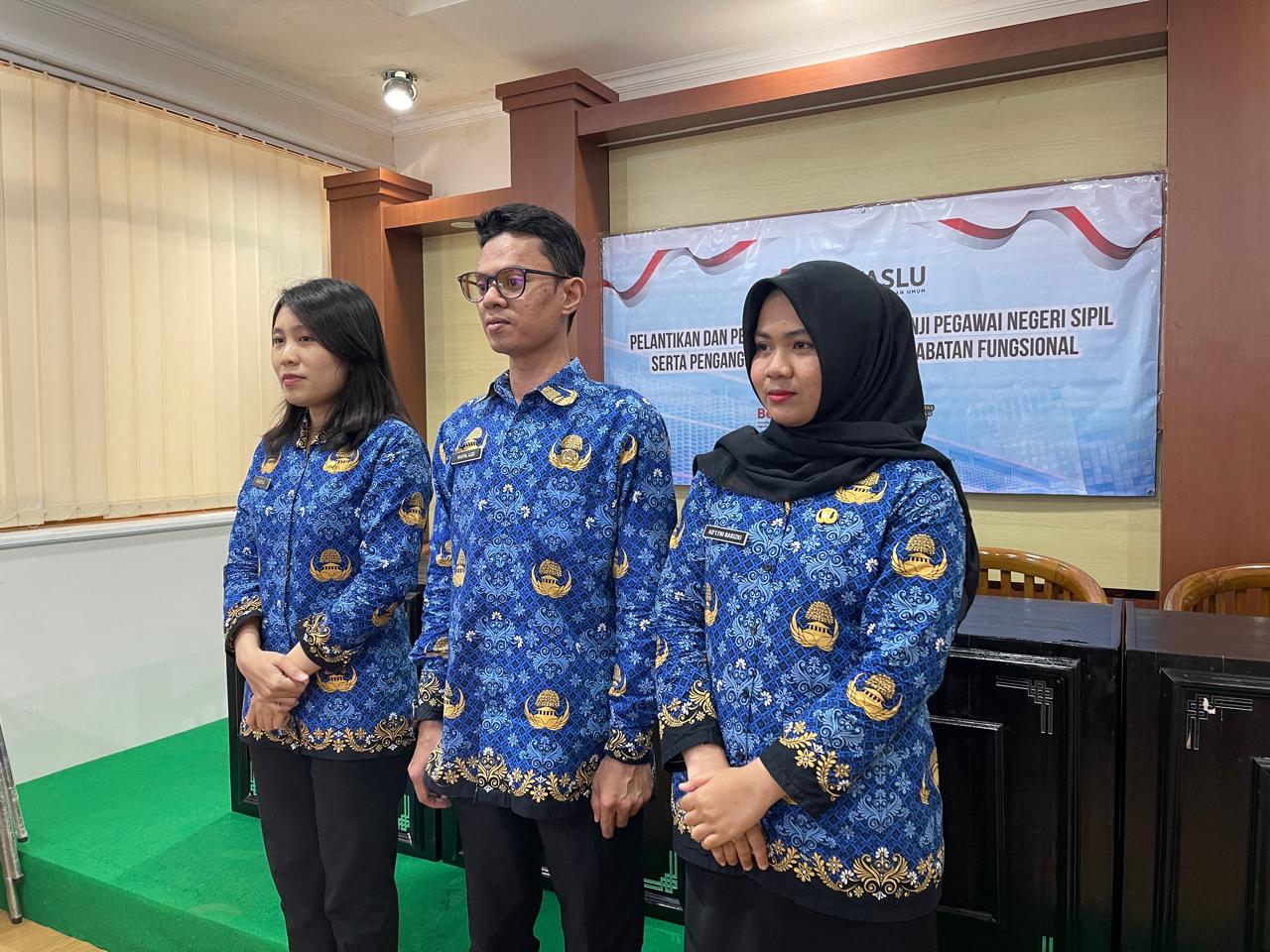Pelantikan dan Pengambilan Sumpah/Janji PNS Bawaslu Kota Banjarbaru TA 2024
