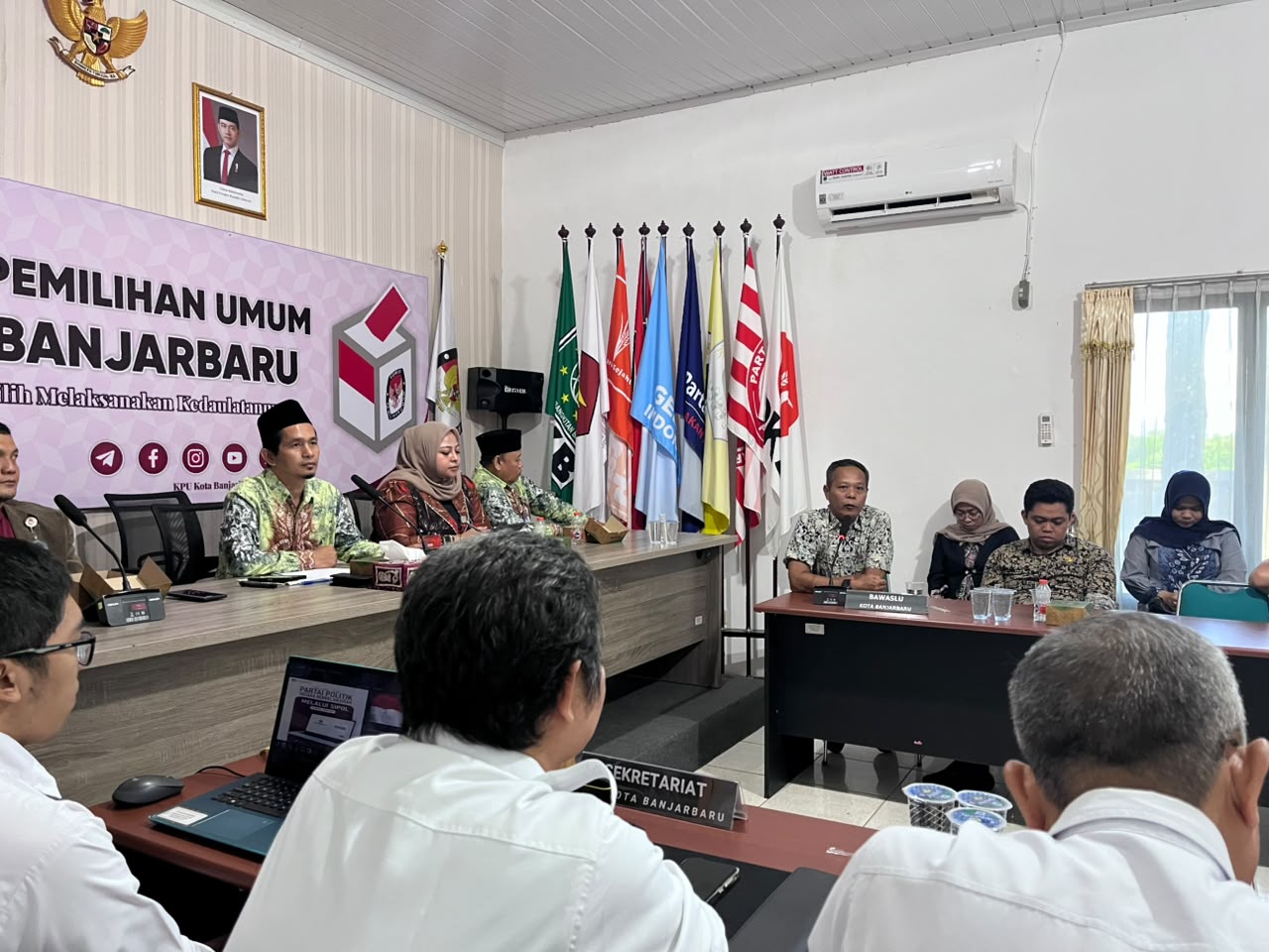 Bawaslu Kota Banjarbaru dalam Pemutakhiran Data Partai Politik secara Berkelanjutan melalui Sipol