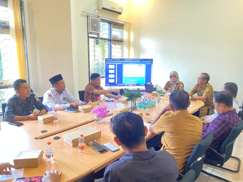 Bawaslu Kota Banjarbaru dalam Diskusi dan Rapat Pembentukan Perkembangan Politik Kota Banjarbaru Tahun 2026Tim Pemantauan 