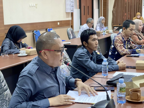 Bawaslu Kota Banjarbaru pada Rapat Kerja Komisi I DPRD Kota Banjarbaru