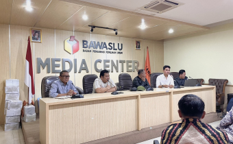 Bawaslu Kota Banjarbaru berkonsultasi ke Bawaslu RI