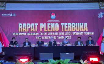 Rapat Pleno Terbuka Penetapan Paslon Wali Kota dan Wakil Wali Kota Banjarbaru
