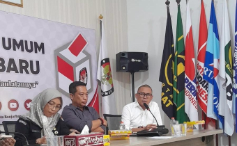 Bawaslu Pada Rapat Persiapan Distribusi Logistik PSU