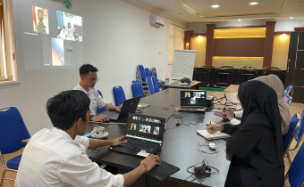 Bawaslu Kota Banjarbaru ikuti Rapat Daring Konsolidasi Hasil Pengawasan Pemutakhiran Data Pemilih Berkelanjutan (PDPB) Triwulan IV Tahun 2025