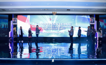 Kegiatan Kosolidasi Nasional Penguatan Tata Kelola Kelembagaan Pengawas Pemilu yang dihadiri oleh Bawaslu Kota Banjarbaru